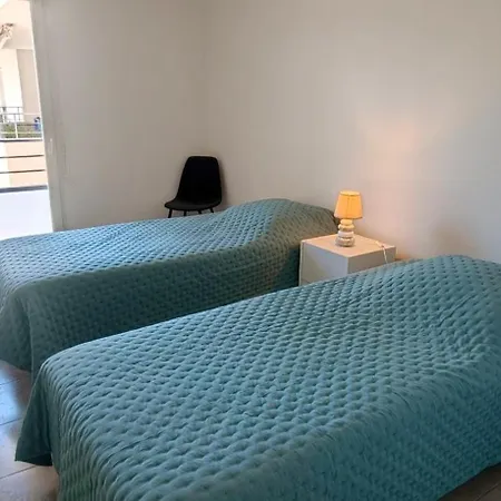 Newly Renovated With Pool And Terrace